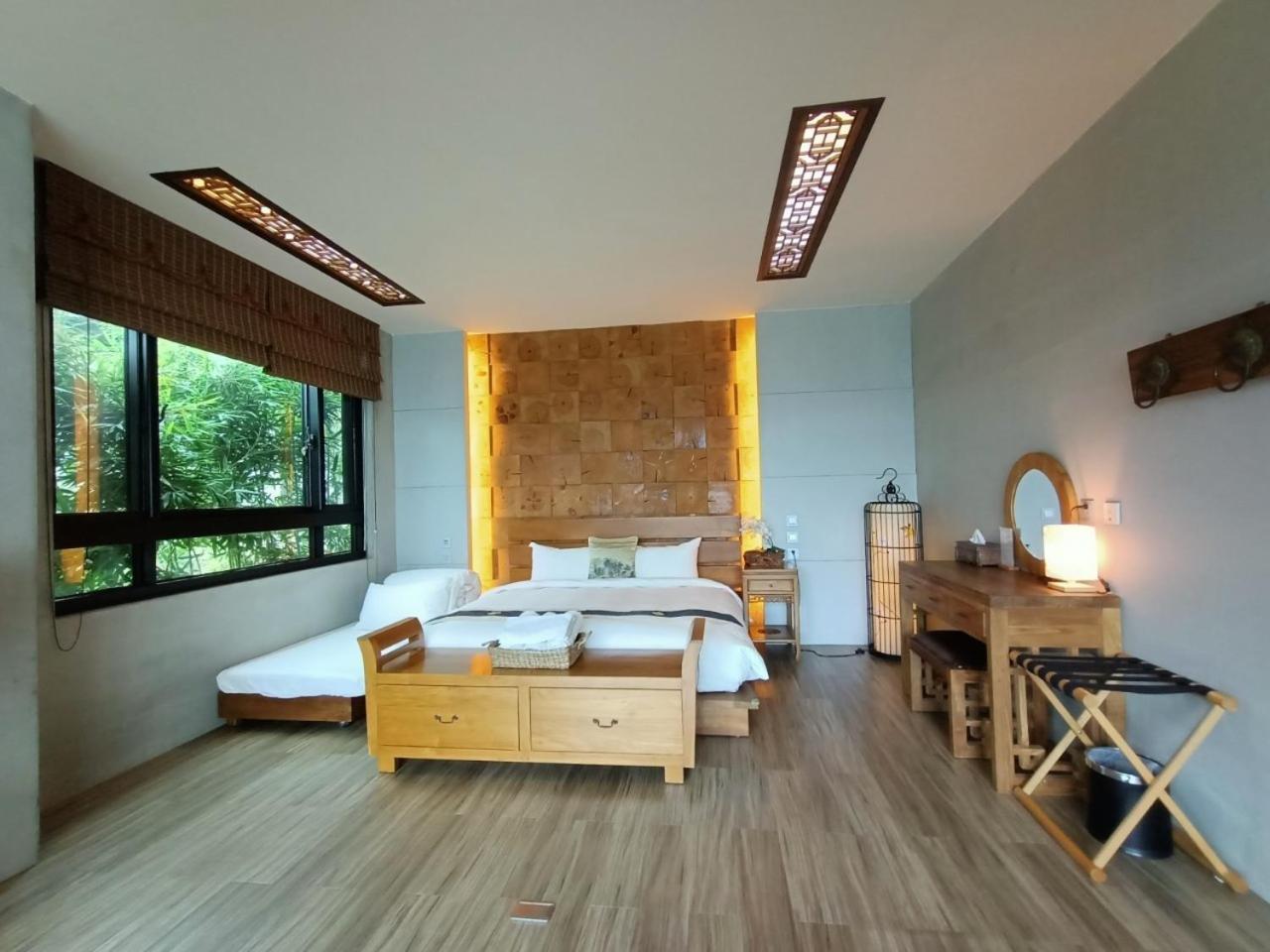 Roaming Cloud Sun Moon Lake B&B Yuchi Exterior foto