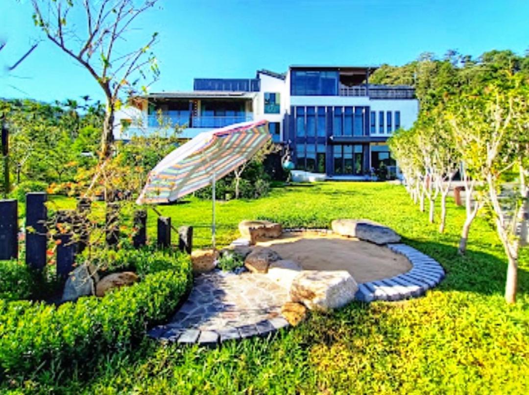 Roaming Cloud Sun Moon Lake B&B Yuchi Exterior foto