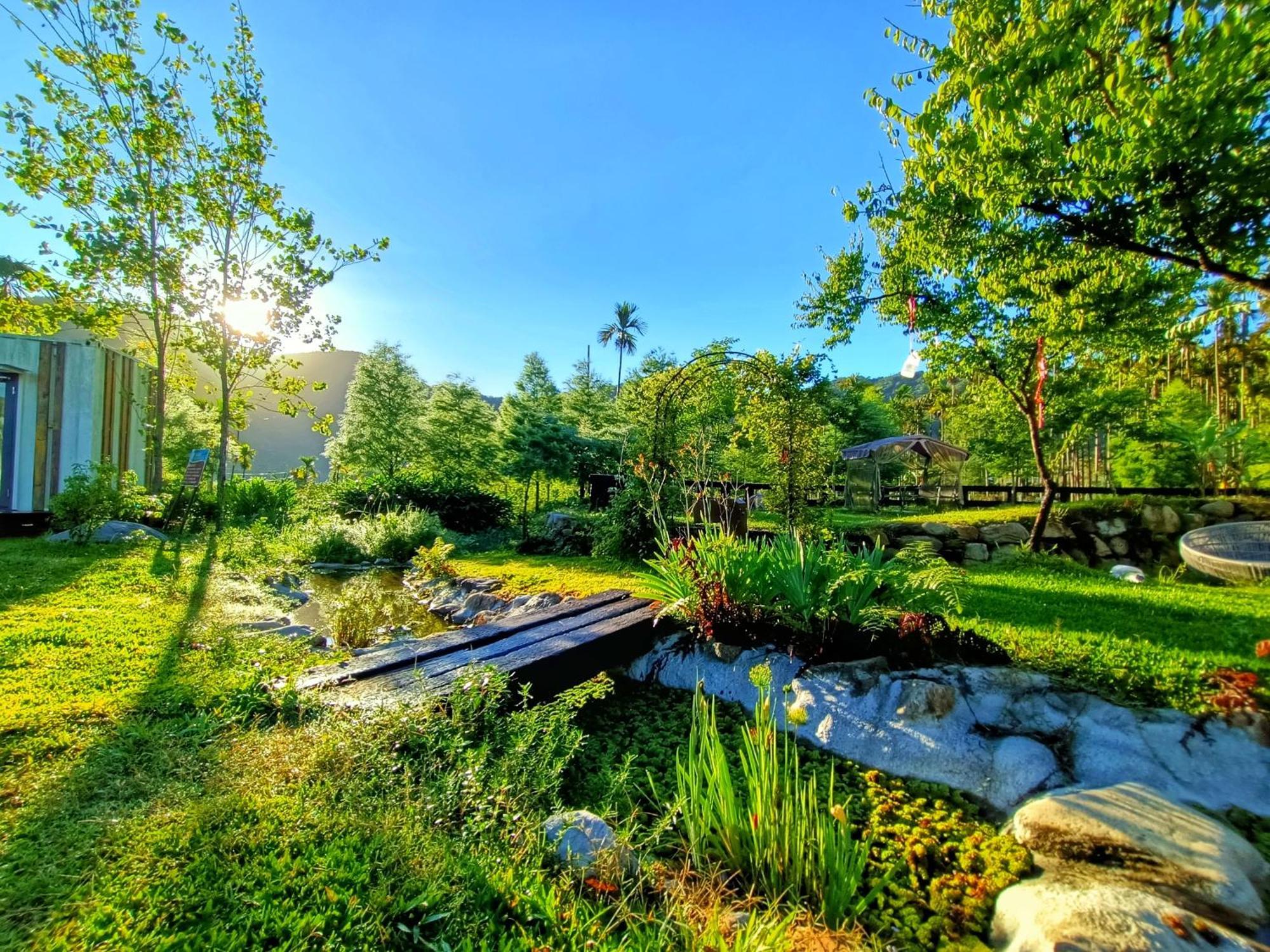 Roaming Cloud Sun Moon Lake B&B Yuchi Exterior foto